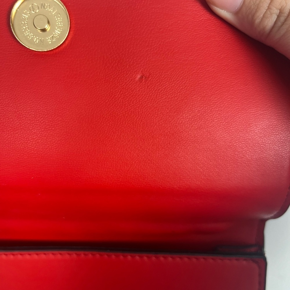 NEW BADGLEY MISCHKA Double-Sided Crossbody Bag black red with red strap - Picture 10 of 13